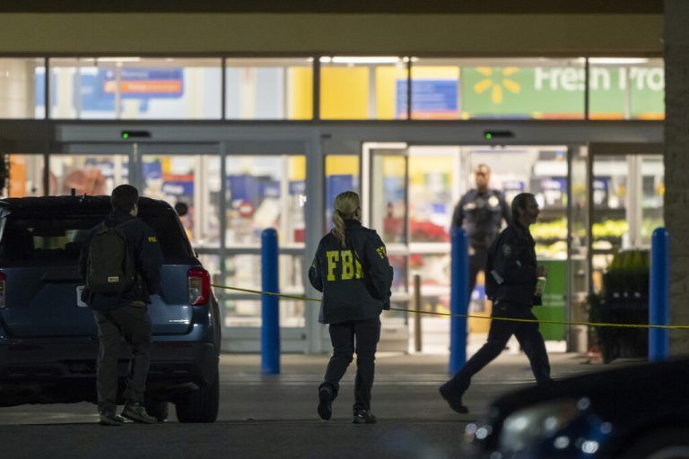 Ein Mitarbeiter einer Walmart-Filiale hat sechs Menschen getötet. Die Hintergründe für die Tat sind noch unklar. AP