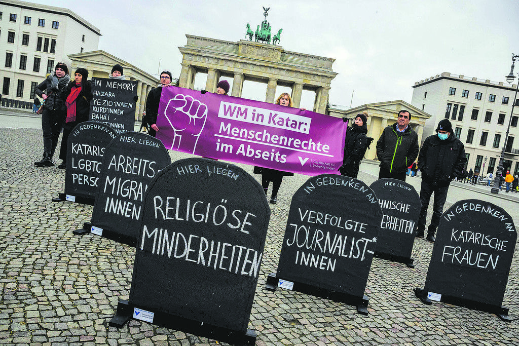 Proteste und Spiele