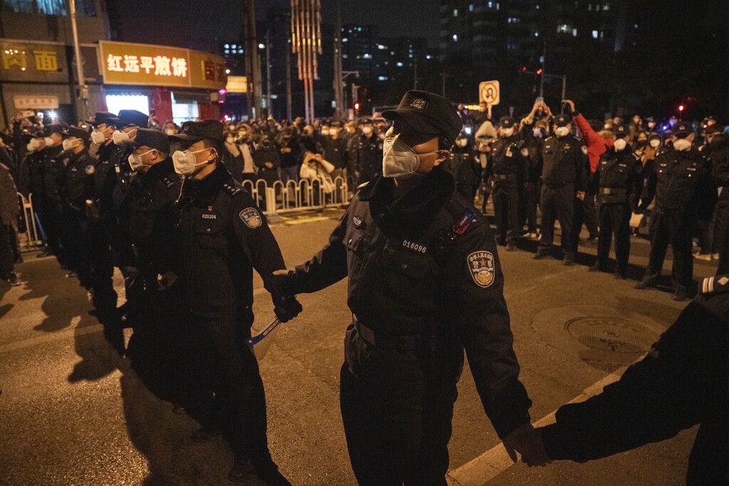 Polizeipräsenz gegen neue Proteste