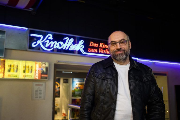 "Die Zeiten, in denen wir auf bis zu 25 und 26 Grad geheizt haben, sind vorbei", sagt Pierre Fenkart. <span class="copyright">VN/Paulitsch </span>