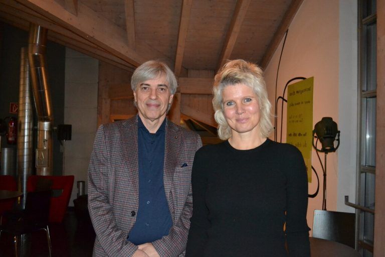 Peter Bilger, Obmann des Theaters am Saumarkt, leitete die anschließende Diskussion, sowie die Philosophin Svenja Flaßpöhler. BI