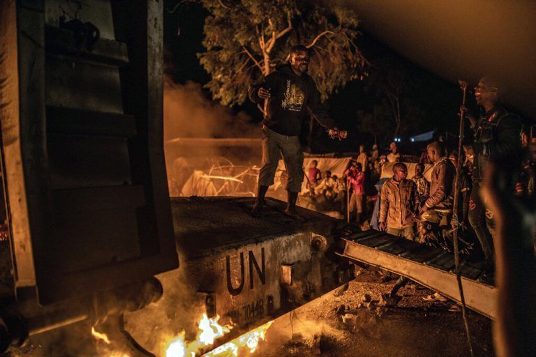 Rebellen haben die Kontrolle über zwei große Städte im Ostkongo übernommen und damit ihr Territorium verdoppelt. AP