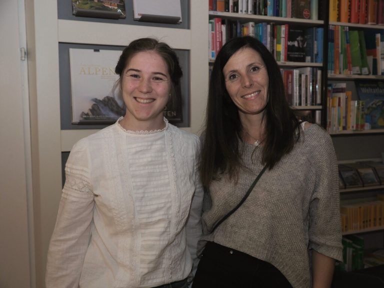 Romantik und Fantasy-Fans: Lara und Alexandra Pisch.