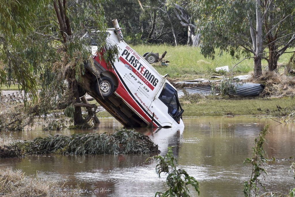 Freiwillige aus aller Welt kämpfen in Australien gegen die Fluten