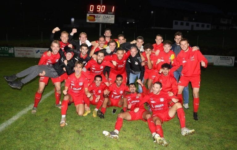 Viktoria Bregenz feierte den Herbstmeistertitel in der 1. Landesklasse.