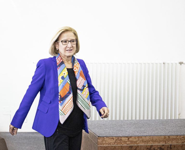 Landeshauptfrau Johanna Mikl-Leitner (ÖVP) am Donnerstag, 1. Dezember 2022 anlässlich des ÖVP-Korruptions-U-Ausschusses im Camineum der Nationalbibliothek in Wien. <span class="copyright">APA/TOBIAS STEINMAURER</span>