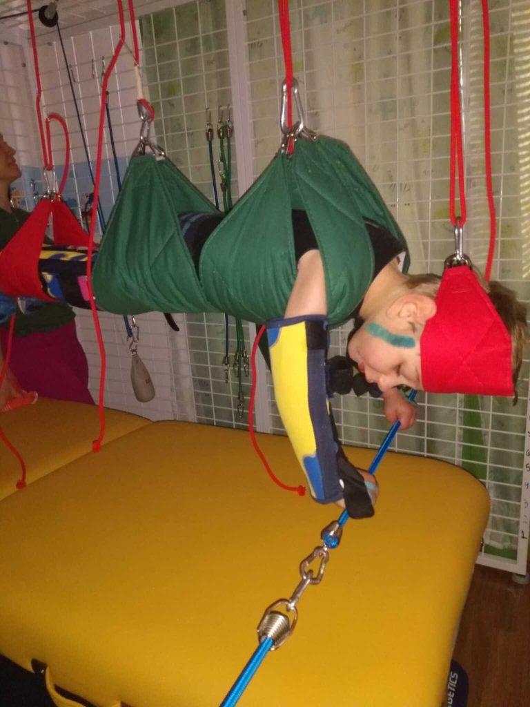 Die Eltern lassen ihrem Sohn jede nur erdenkliche Hilfe zukommen.<span class="copyright"> privat</span>