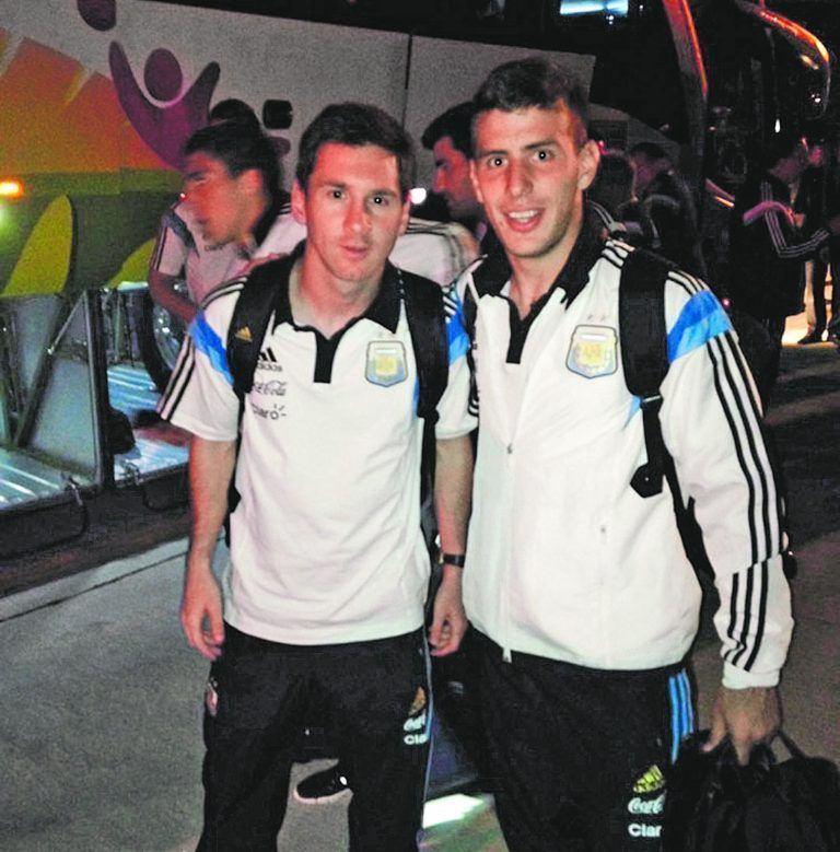Bei der WM 2014 unterstützte Ignacio Jauregui Superstar Lionel Messi.<span class="copyright"> Instagram</span>