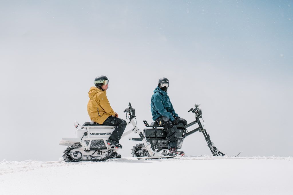 Mit den MoonBikes geht es am Arlberg vollelektrisch durch den Schnee. »D1
