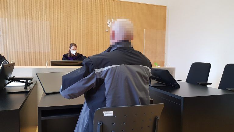 Der Angeklagte lehnte das Angebot, durch eine Therapie der Strafe zu entgehen, vor Gericht ab. <span class="copyright">Eckert</span>
