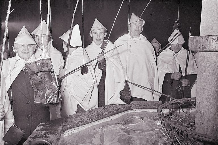 Bregenz, Geldbüttelwäsch in der Oberstadt, 1969