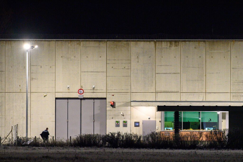 Halle-Attentäter nahm Bedienstete im Gefängnis als Geiseln
