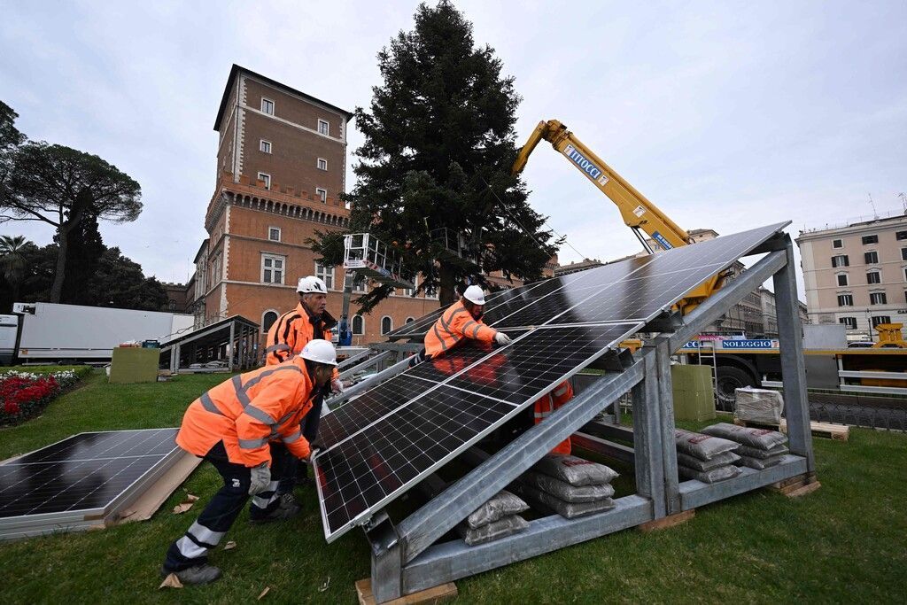 Ärger um Christbaum in Rom