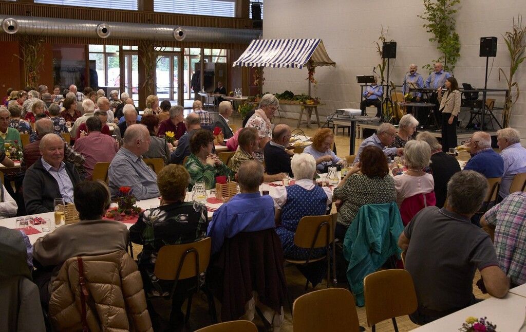 Eingesendet. Vereinsnachrichten aus dem Bezirk