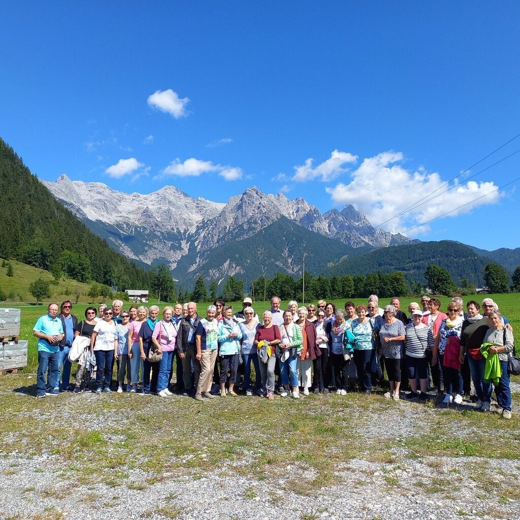 Eingesendet. Vereinsnachrichten aus dem Bezirk