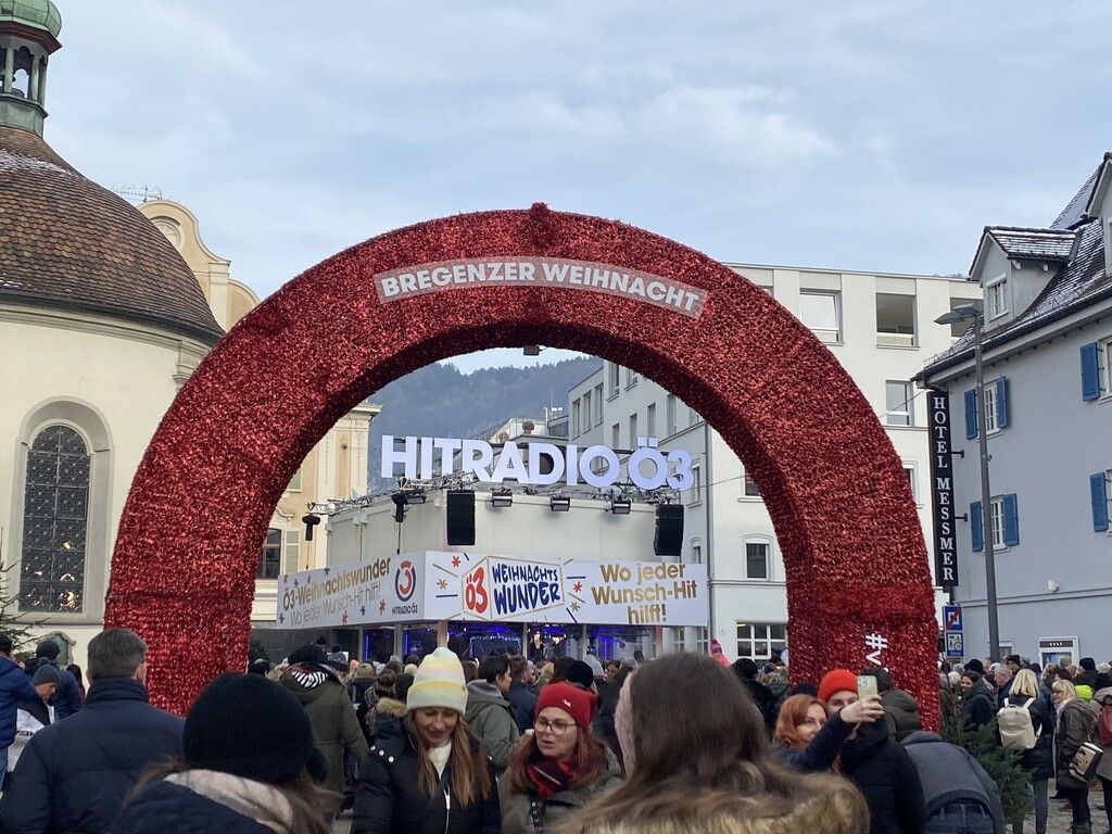 Bregenz zahlt 130.000 Euro: Das Ö3-Weihnachtswunder gibt es nicht zum Nulltarif. »A3