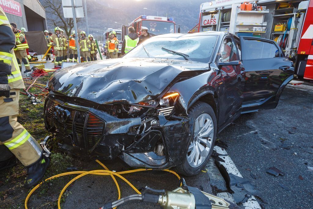 Ein Todesopfer bei Unfalltragödie in ­Bludesch. »A8
