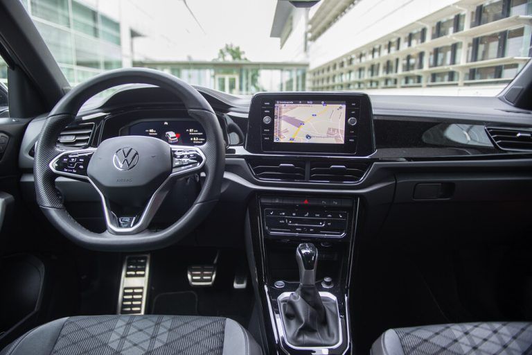 Jetzt mit richtig Charme: Das durchgelüftete und aufgewertete Digital-Cockpit.