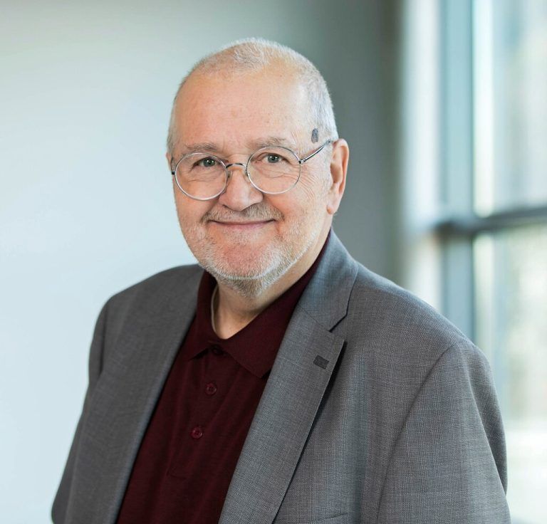 Kurt Zischg publiziert weiterhin betriebswirtschaftliche Arbeiten.
