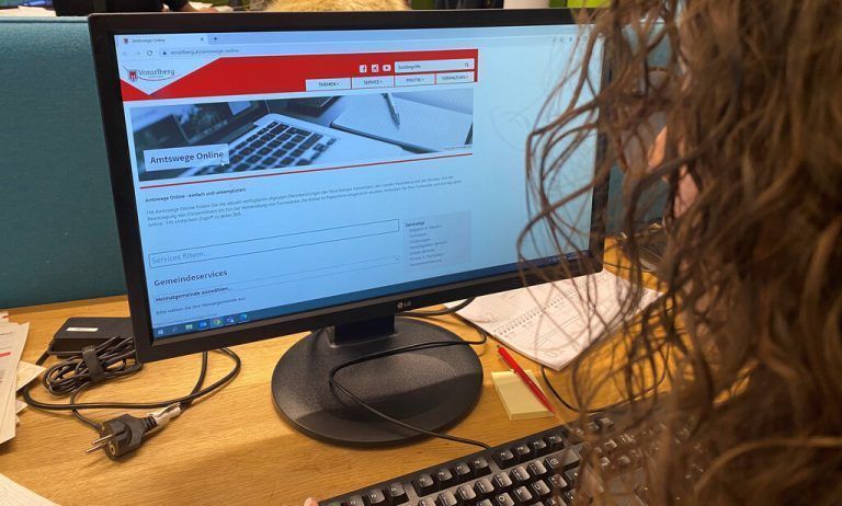 Teile des Amtsverkehrs können via Internet erledigt werden.VN
