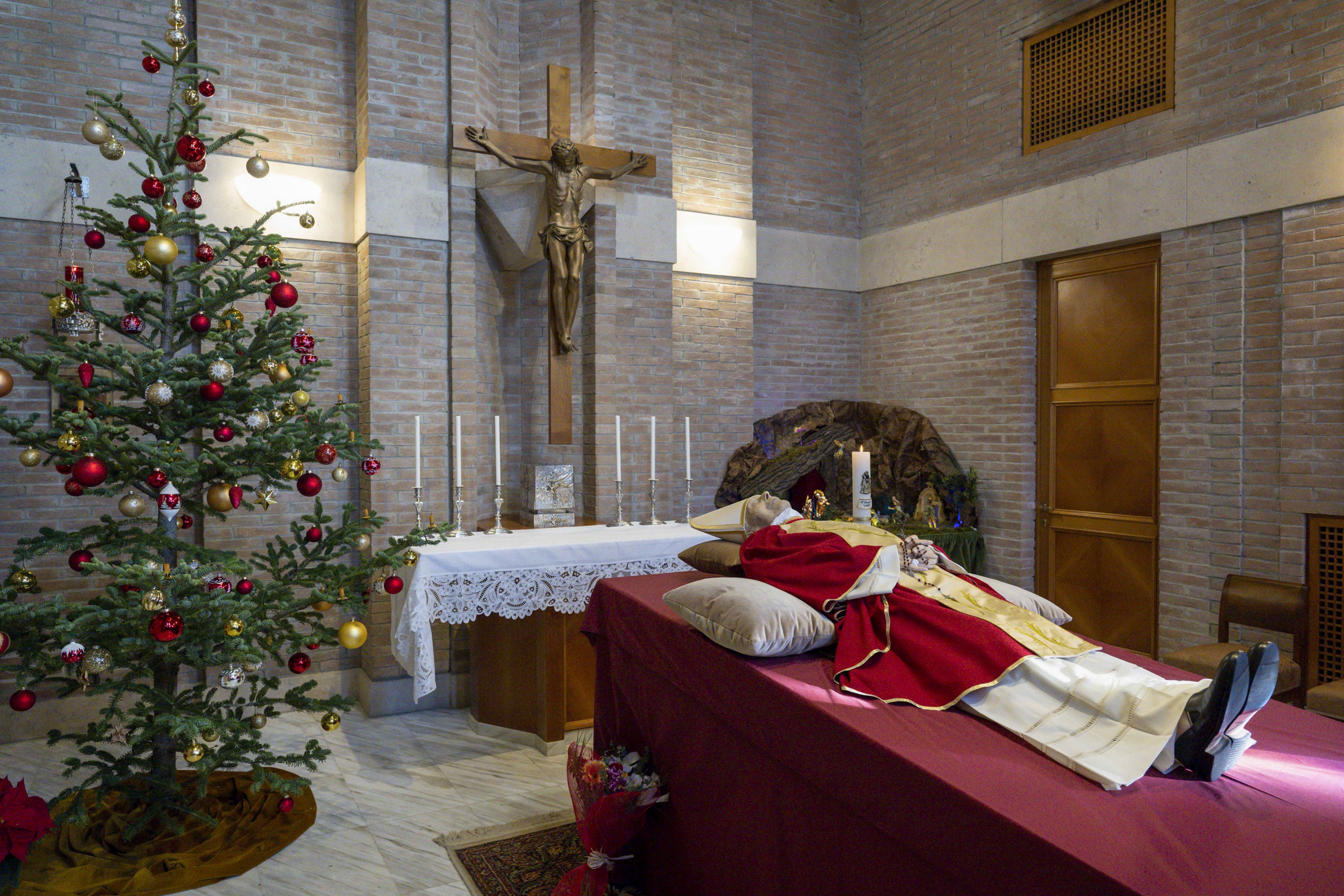 <span class="copyright">Vatican Media/­Handout via REUTERS</span>