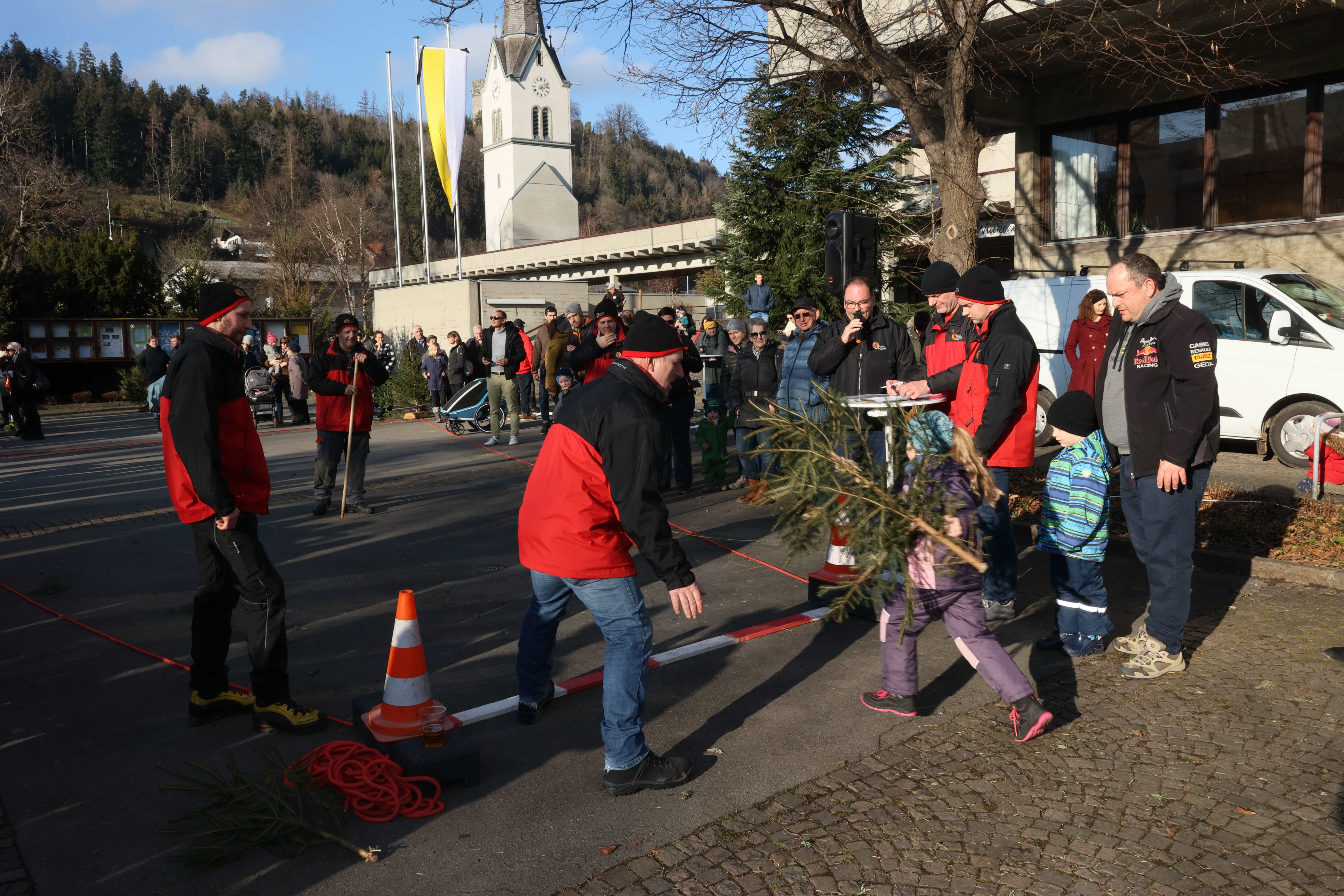 Viele Kinder waren mit Feuereifer dabei.