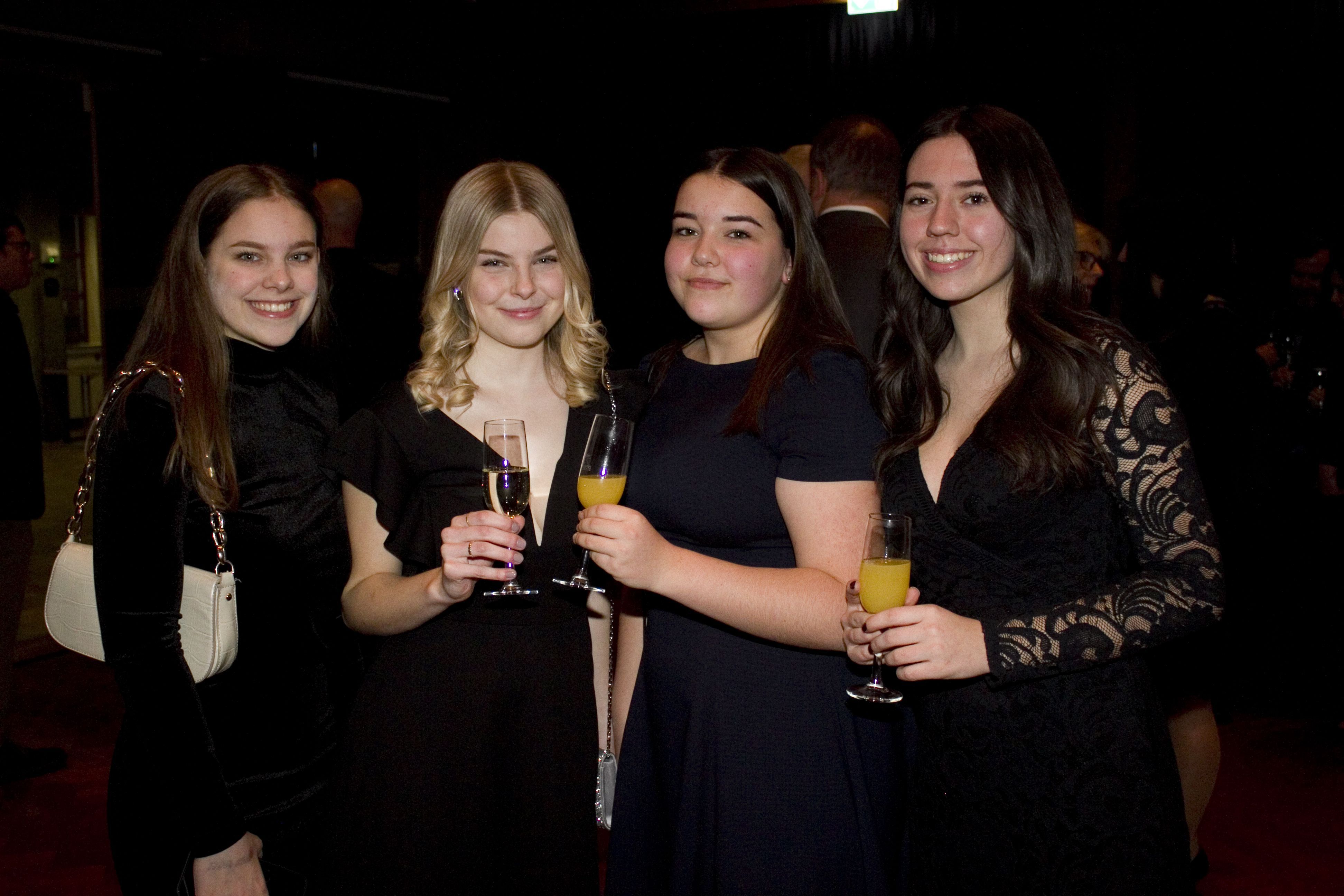Emma Kassegger, Sarah Ofner, Sabrina Brüstle und Hannah Gmeiner vertraten die nächste Generation.
