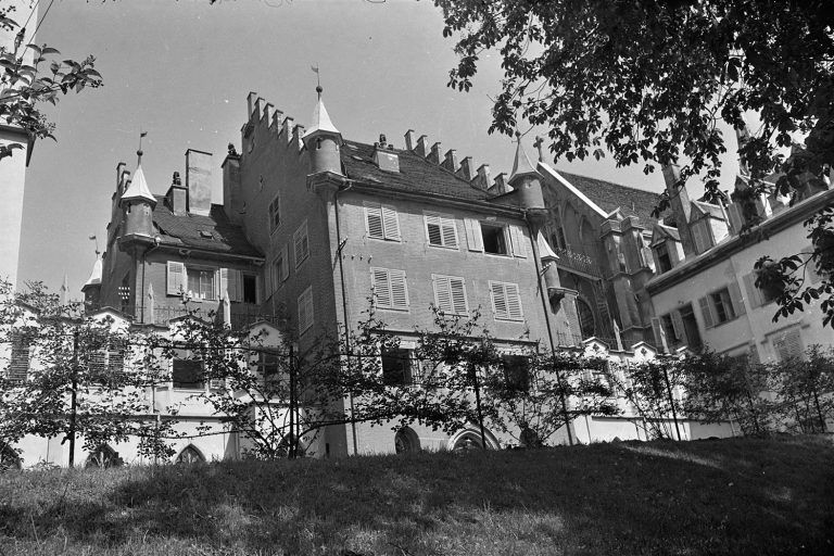 Äußerlich hat sich die Riedenburg bis heute kaum verändert.