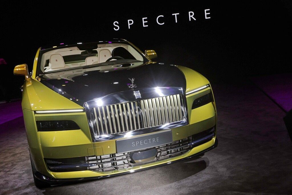 Rolls-Royce verkaufte 2022 so viele Autos wie nie zuvor