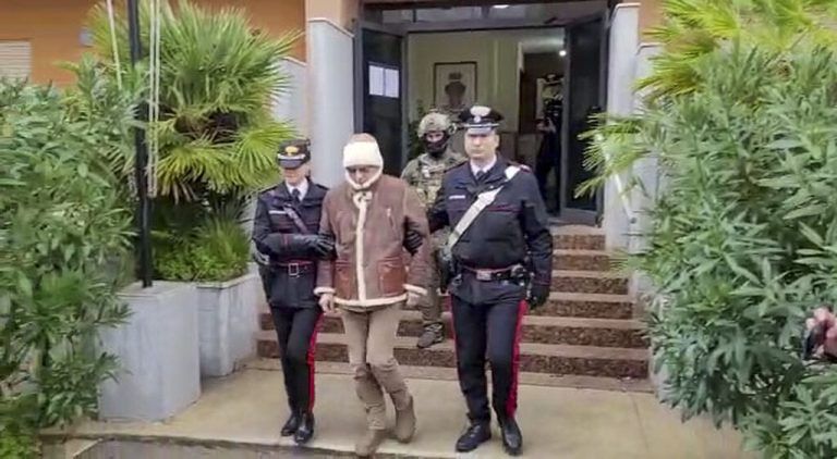 Meistgesuchter Mafioso Italiens verhaftet. »D8