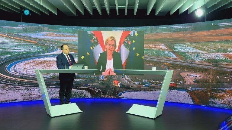 Trotz Schweizer Widerstands: Gewessler will Alternative zu S 18 weiter forcieren. »A3