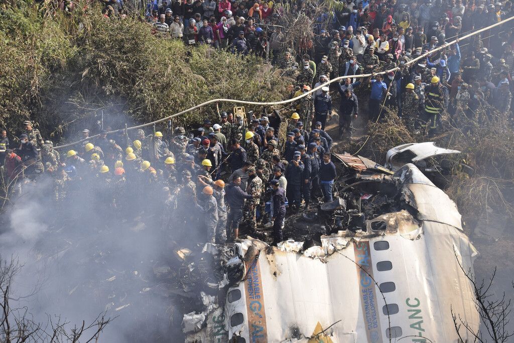 Flugzeug-Absturz in Nepal: Fast alle Insassen tot gefunden