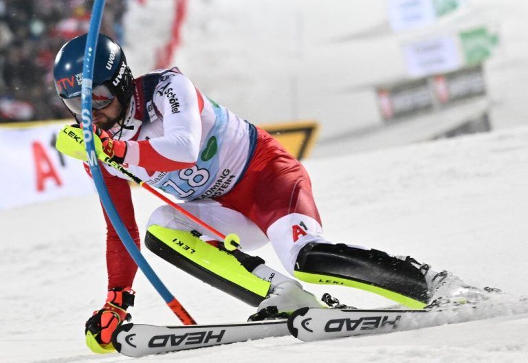 Nach Rang zwölf in Wengen erreichte der Warther Johannes Strolz als 16. beim Nachtslalom in Schladming sein zweites Resultat in diesem Weltcupwinter.AFP