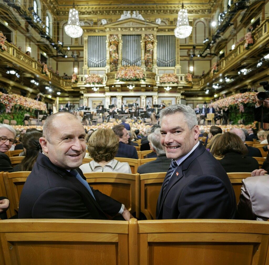 Politik in Kürze