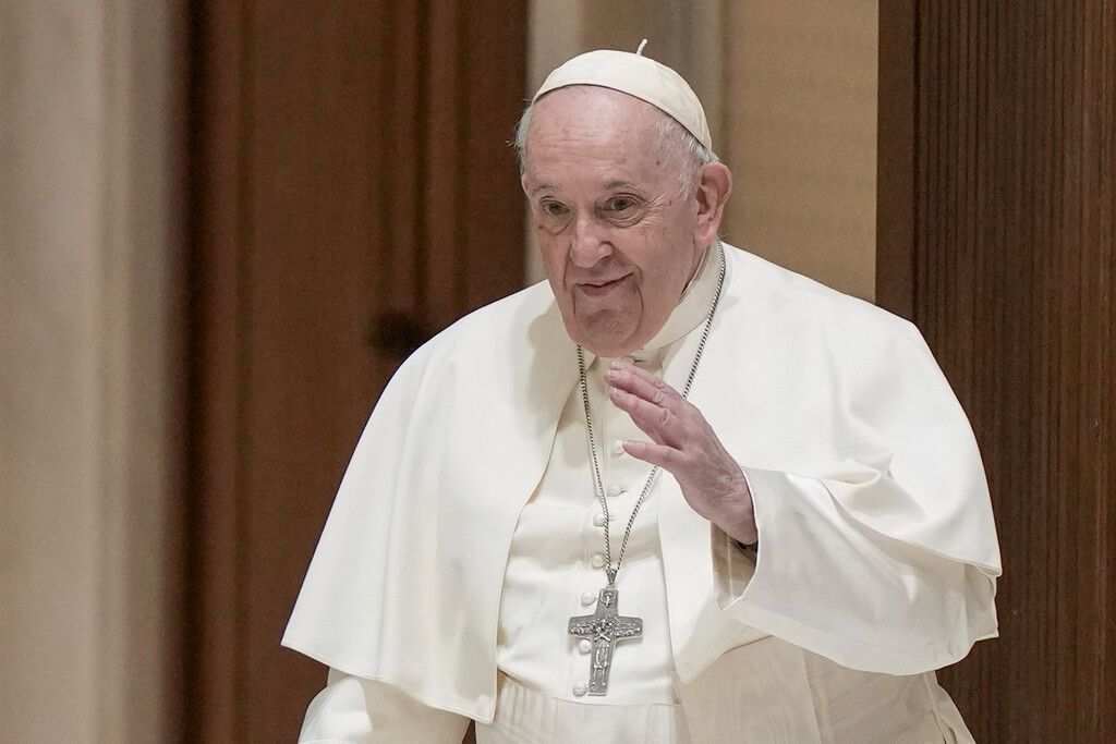 Papst auf Friedensmission