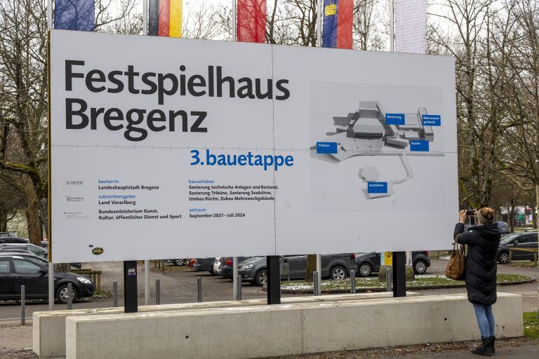 Die dritte Bauetappe beim Festspielhaus läuft dem seit 10. Jänner 2022.