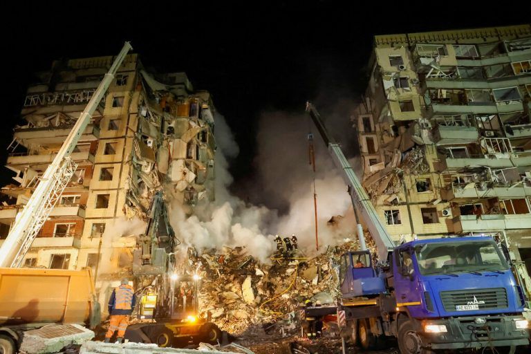 Verheerend war der russische Angriff auf diesen Wohnblock in Dnipro.Reuters