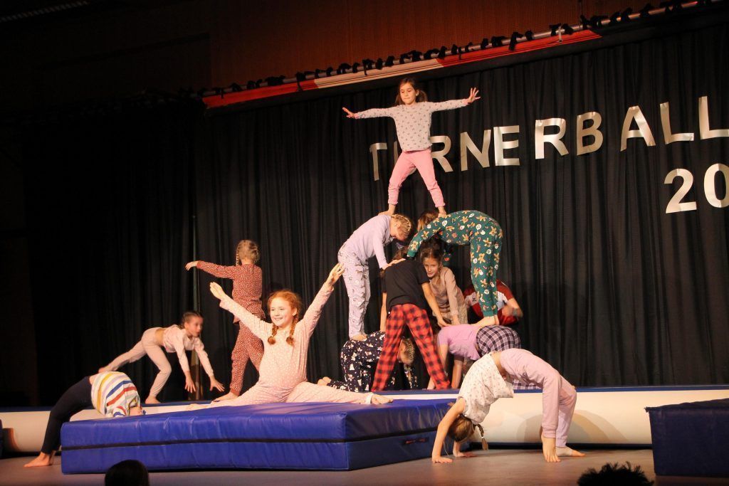 Tanz, Show und Akrobatik