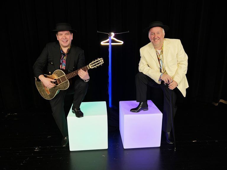 Christian Mair und Marcus Harm sorgten in der Kulturbühne Ambach für allerbeste Unterhaltung. Franc