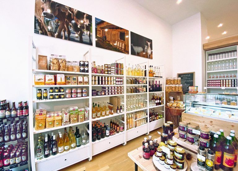 Eine breite Produktpalette findet sich im Geschäft im 5. Wiener Gemeindebezirk. <span class="copyright">Grundbira</span>