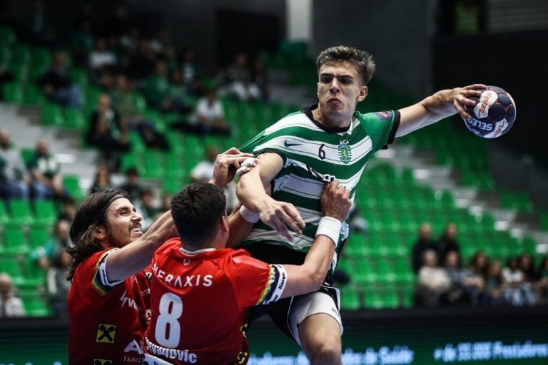 Der noch 17-jährige Francisco Mota da Costa (Bild) und sein Bruder Martim (20) waren als einzige Sporting-CP-Spieler bei der WM-Endrunde im Jänner dabei.Sporting