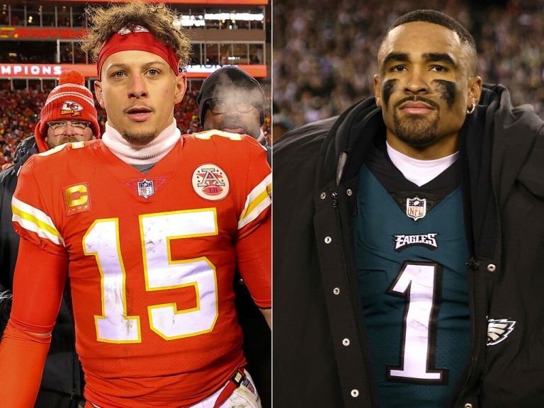 Die Quaterbacks Patrick Mahomes (l.) und Jalen Hurts (r.) duellieren sich um die Krone des Footballs.Apa