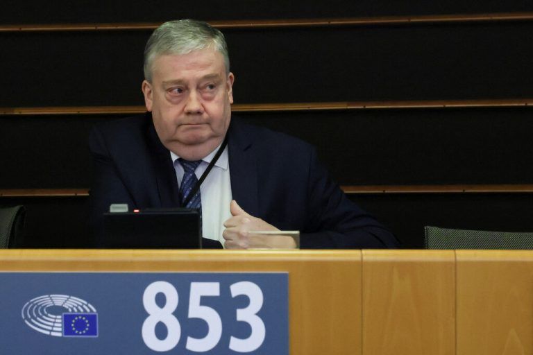Im Zuge des Korruptionsskandals im EU-Parlament wurde dem belgischen Abgeordneten Marc Tarabella die Immunität entzogen. Reuters