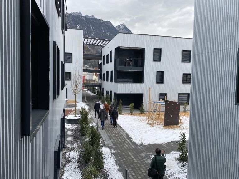 Blick auf die Wohnanlage. <span class="copyright">VN/JUN</span>