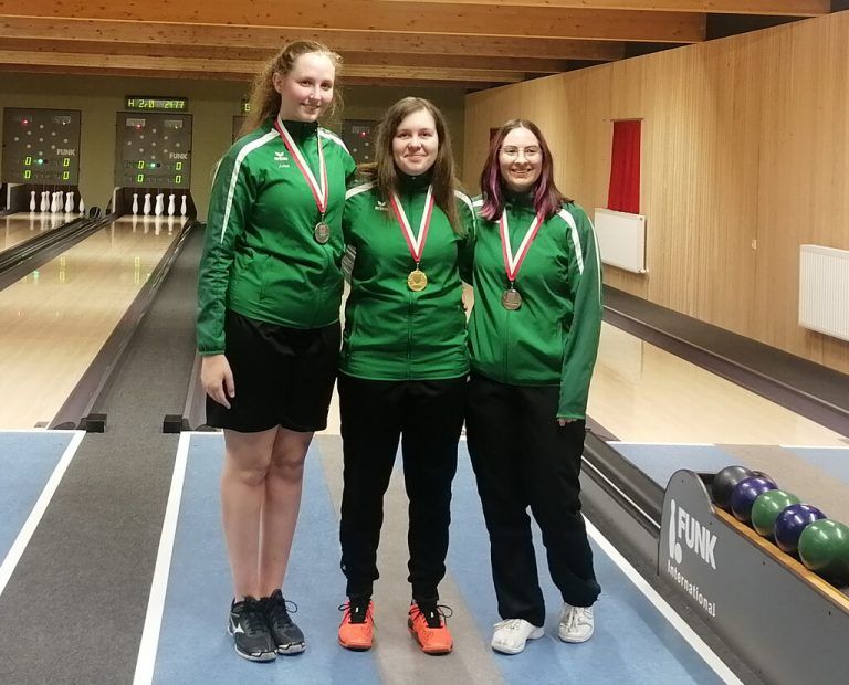 Lena Baumgartner, Jasmin Annasensl und Maja Nikolic (v. l.).