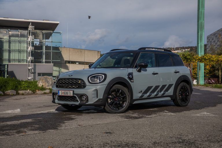 Mini Countryman als Sondermodell „Untamed Edition“ mit vielen optischen Details, die den robusten Charakter des Crossovermodells verstärken.VN/Steurer