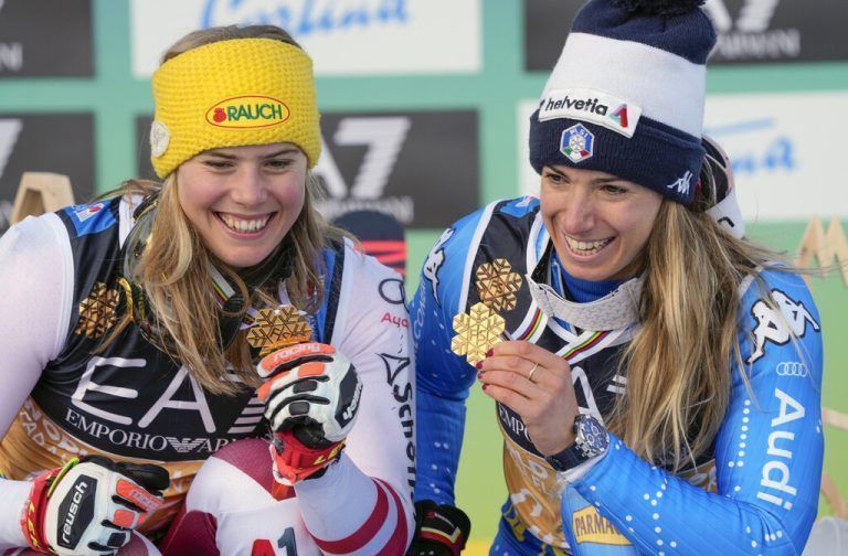 Parallel zu Gold gerauscht: Bassino (r.) und Liensberger.