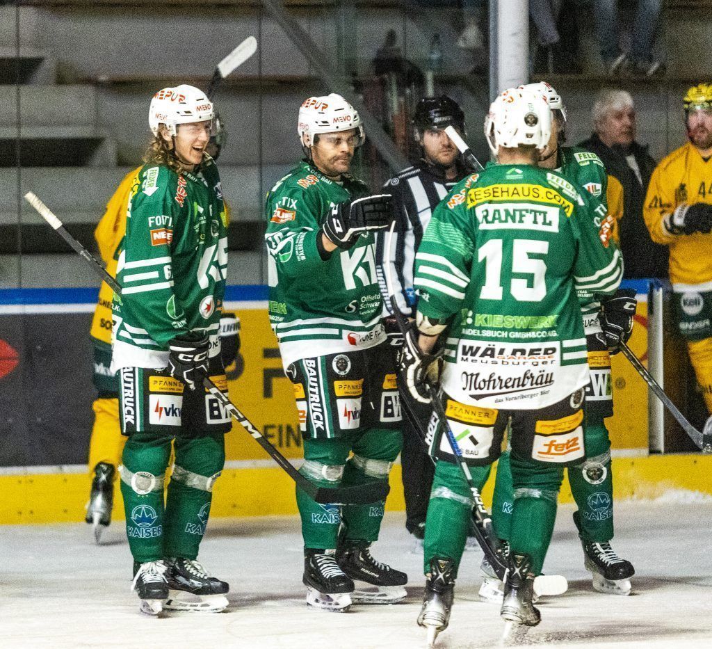 Wälder bejubeln ersten Derbysieg
