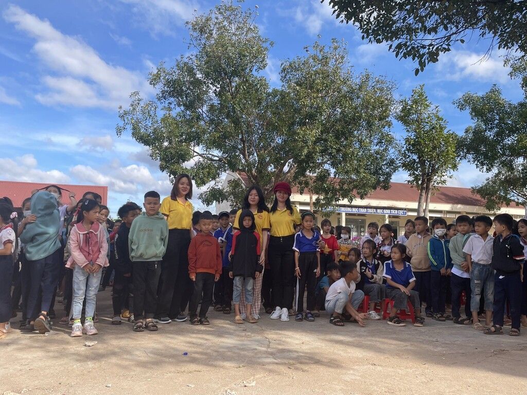 Höchster Einsatz für vietnamesische Kinder