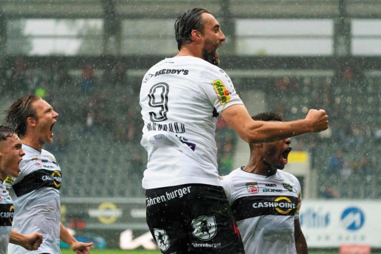 VN-Abonnenten können je zwei Sitzplätze für das Spiel des Cashpoint SCR Altach gegen den LASK Linz am Sonntag, 12. Februar 2023 in Altach gewinnen.veranstalter